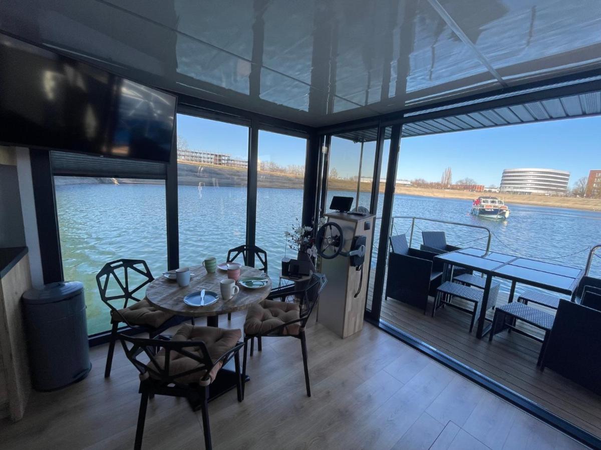Hausboot Lore Duisburg Exterior photo